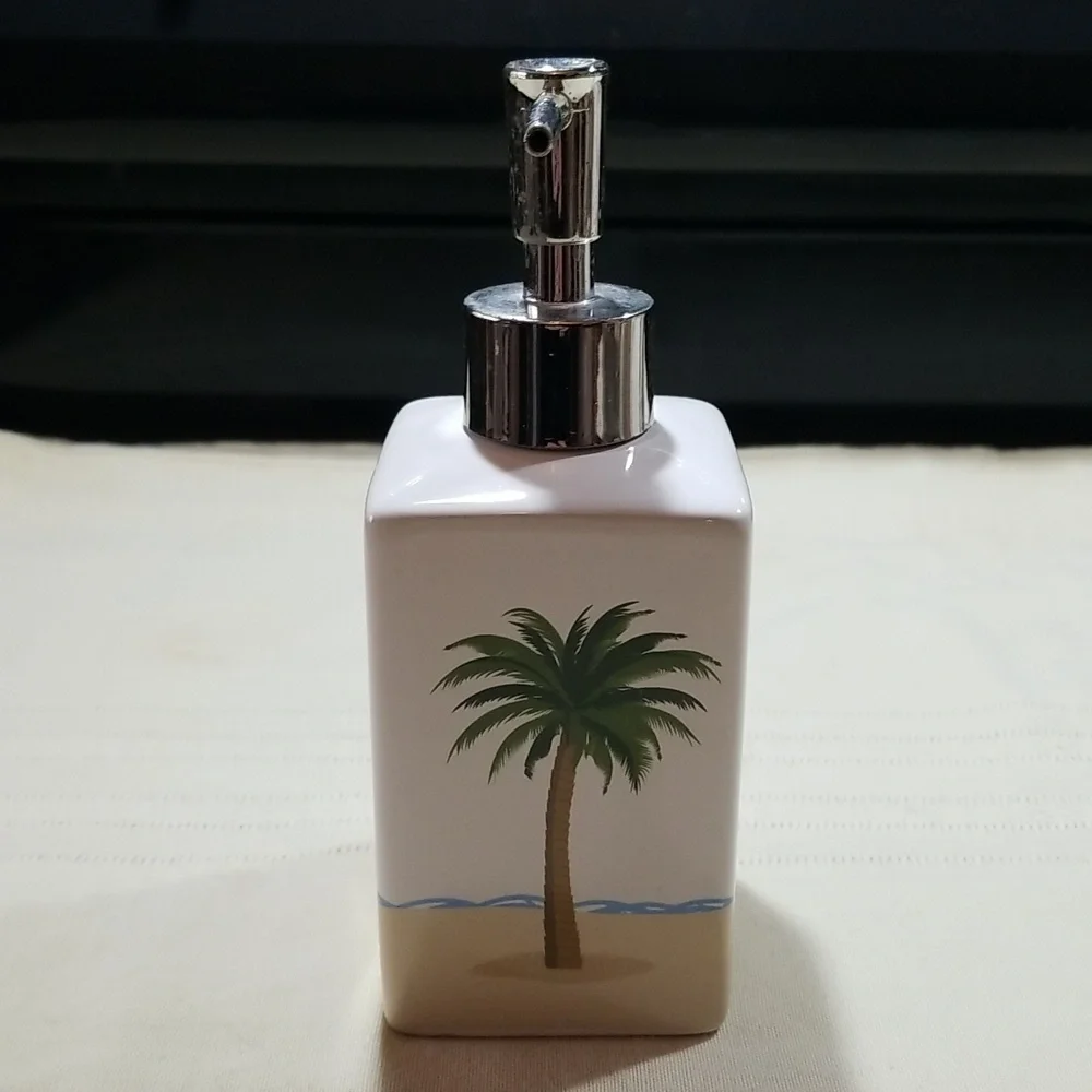 Ceramic Palm Tree Lotion Soap Dispenser TYBB26